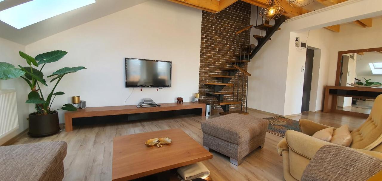 Hoobee Home & Rooftop Terrace Târgu-Mureş Exterior foto